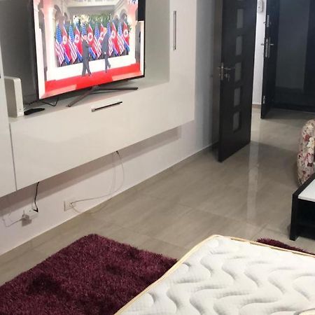Ana Studio Apartment Galati  Luaran gambar