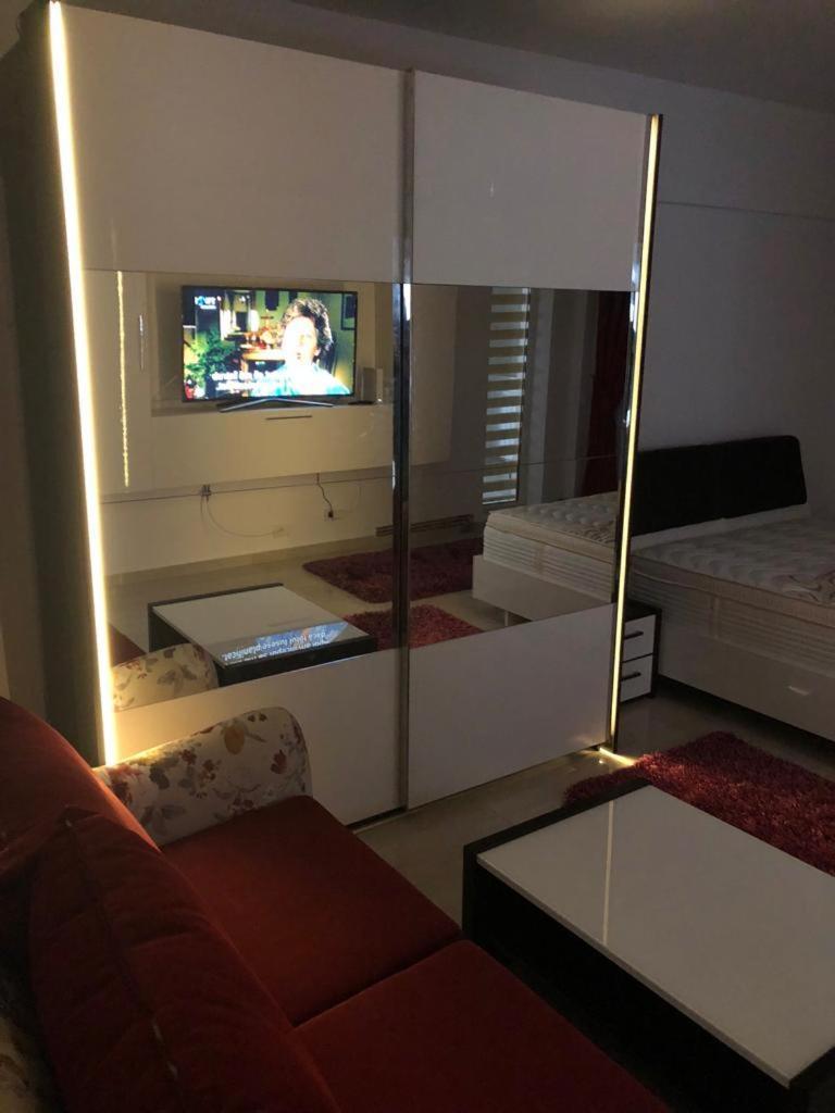 Ana Studio Apartment Galati  Luaran gambar